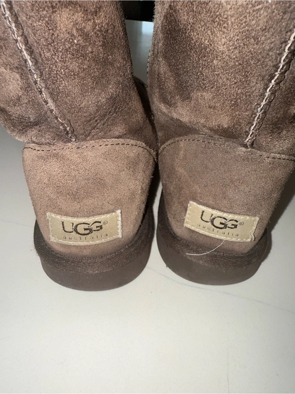 UGG Australia Classic Short Brown Boots Size 8 - Picture 5 of 8